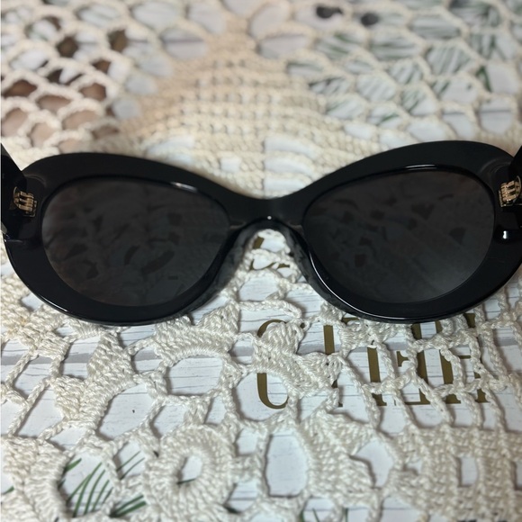 Chanel Black Polarized Sunglasses Women’s - Picture 8 of 12